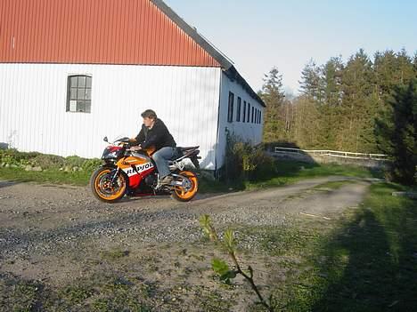 Honda cbr 1000rr fireblade (solgt) billede 12