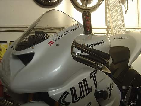 Kawasaki ZX6RR ( Solgt) billede 11