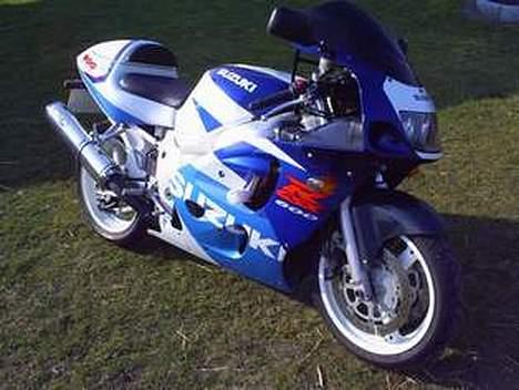 Suzuki GSXR 600 "solgt" billede 8