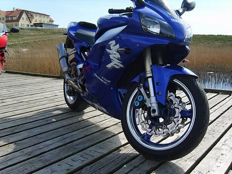 Yamaha YZF R1 billede 8