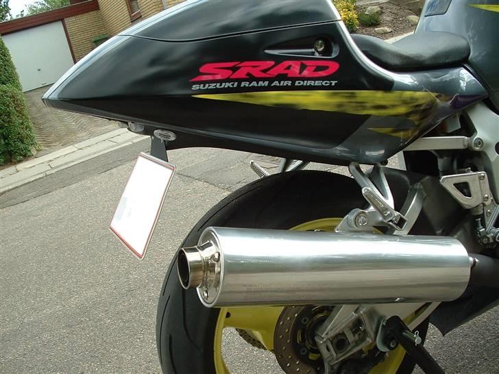 Suzuki GSX-R 750 T - SRAD --> 128 HP. Original udstødning, poleret med Autosol + forseglet med "NANOCOVER, krom + rustfri" billede 8
