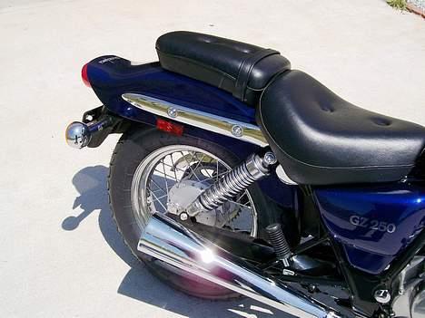 Suzuki GZ250 billede 5