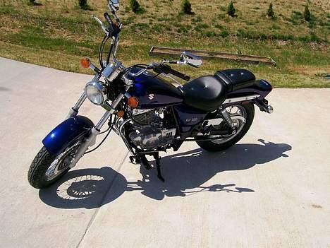 Suzuki GZ250 billede 6