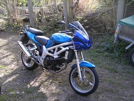 Suzuki SV 650 N **totalskadet*** - Nyt styr og blink er på vej....  billede 7