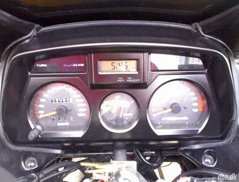 Suzuki GSX 1100 F billede 11