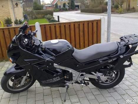 Suzuki GSX 1100 F billede 12