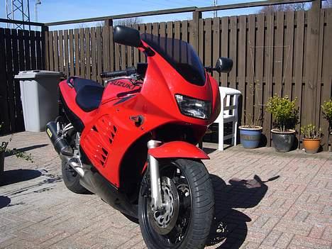 Suzuki RF 600R billede 2