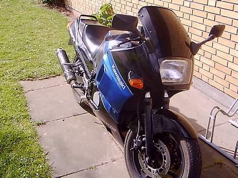 Kawasaki gpx 6ooR - solgt billede 5