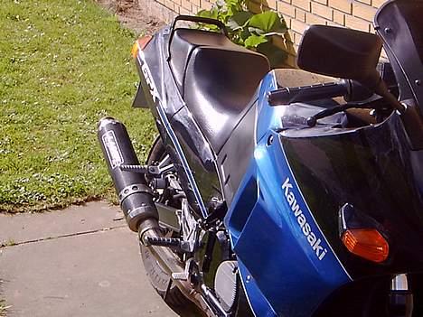 Kawasaki gpx 6ooR - solgt billede 7