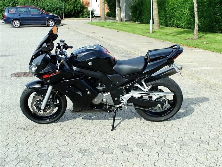 Suzuki SV 650S K6 [SOLGT] billede 10