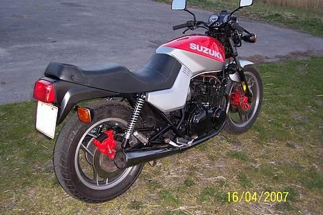 Suzuki Katana 650. SOLGT billede 7