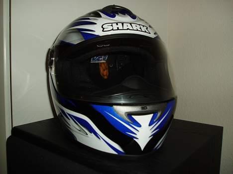 Honda hornet 600 SOLGT - Så fik jeg købt en ny hjelm. Shark RSF2.  billede 10