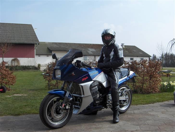 Kawasaki Gpz 900R billede 8