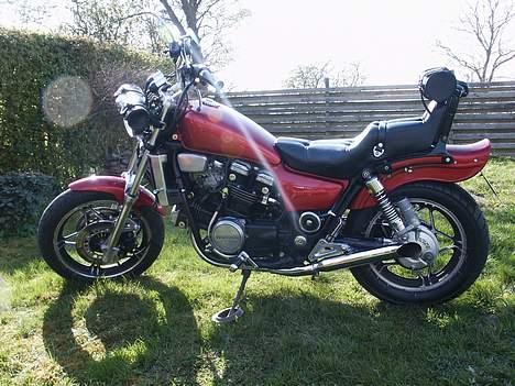 Honda VF 750 Magna billede 1