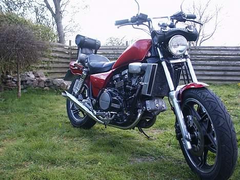 Honda VF 750 Magna billede 2