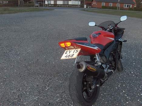 Yamaha YZF R6 (SOLGT) billede 8