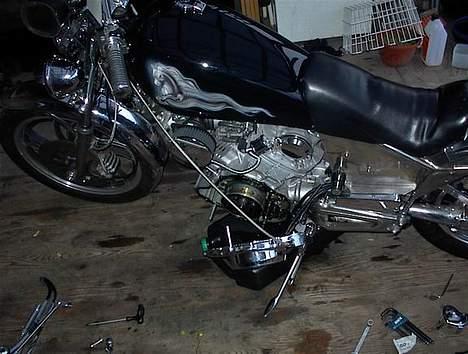 Yamaha xv 750 se special ombygni - Starter kaput billede 6