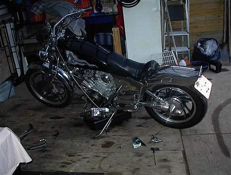 Yamaha xv 750 se special ombygni - og en starter der ikke vil lige før Bakkeåbningen  billede 7