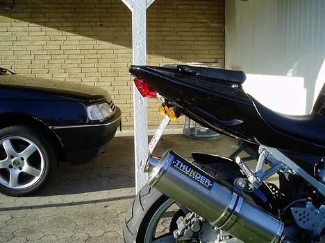 Hyosung GT 650 R SOLGT - Ny Nummerpladeholder billede 9