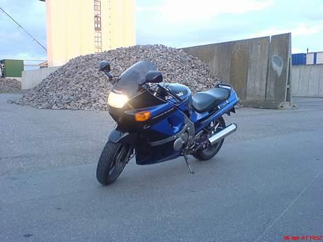 Kawasaki ZZR 600 *SOLGT* billede 7