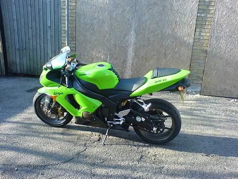 Honda RVF 400 billede 13