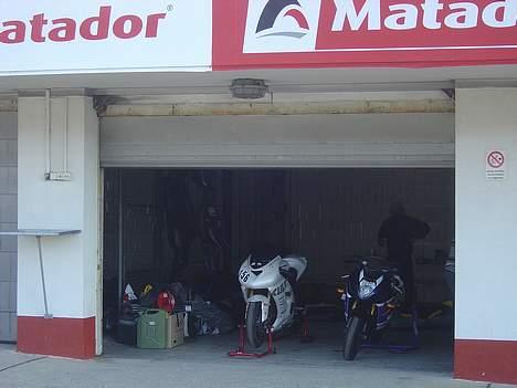 Kawasaki ZX6RR ( Solgt) billede 17