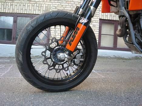 KTM 520 EXC Supermotard - Det ser cool ud med wave Skiver .. men er lidt Skuffet over bremse evnen  billede 5