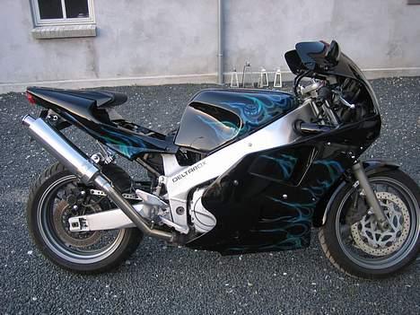 Yamaha fzr 1000 EXUP - sådan ser den ud nu. billede 6