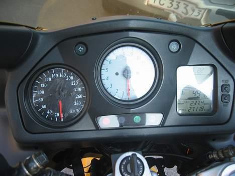 Honda VFR800 *SOLGT* billede 3