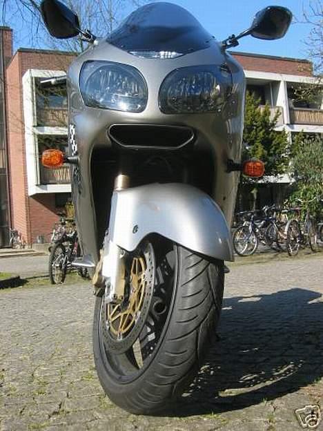 Kawasaki ZX12R billede 3