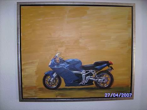 BMW  K 1200 s - min nabo er kunstmaler , han har lavet et oliemaleri af Bmw´en . billede 7