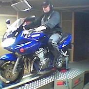 Suzuki GSF 600S