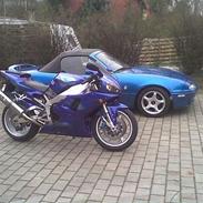 Yamaha R1
