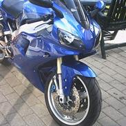 Yamaha R1