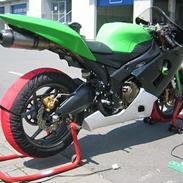 Kawasaki ZX6R 