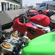 Kawasaki ZX6R