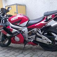 Yamaha YZF R6