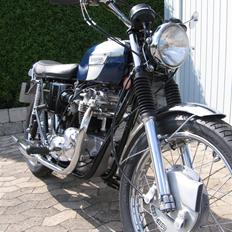 Triumph Bonneville 650