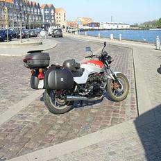 Suzuki gs 650 katana