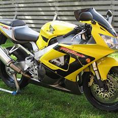 Honda CBR 900 RR FIREBLADE