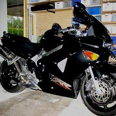 Honda vfr    800    rc 46