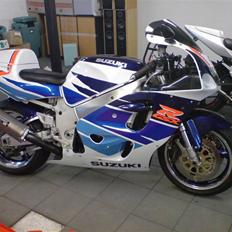 Suzuki GSXR 750 SRAD (solgt)