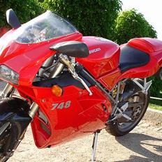 Ducati 748s