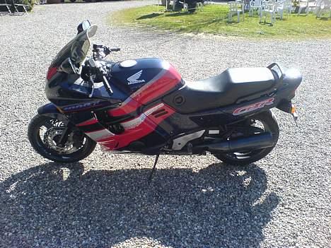 Honda CBR 1000F billede 1