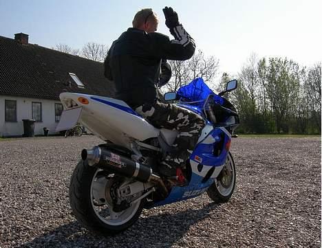 Suzuki Gsxr 750 (SOLGT) billede 3