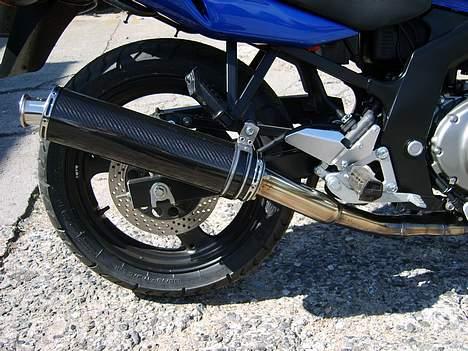 Suzuki GS500F >TILSALG< - Dejlig udstødning giver lidt mere plus en dejlig lyd;-) billede 3