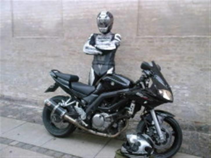 Suzuki SV650S AK7 billede 1