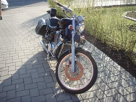 Suzuki VS 600 Intruder  billede 1