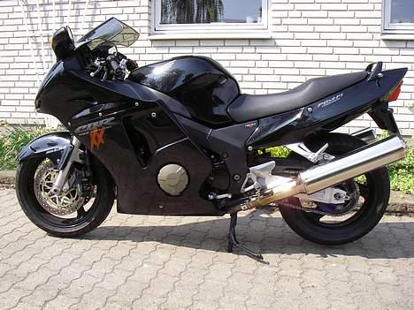 Honda CBR 1100 XX - "Back in Black" billede 1