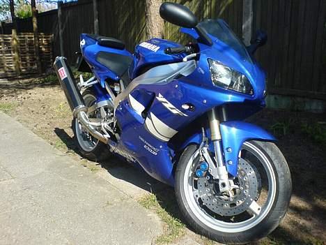 Yamaha R1 - Så kom den nye kåbe på... billede 8